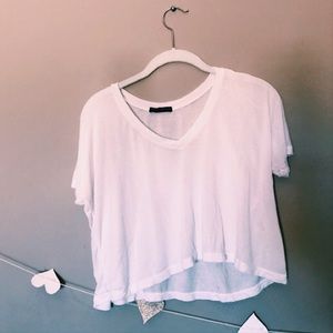 BRANDY MELVILLE VNECK CROP TOP